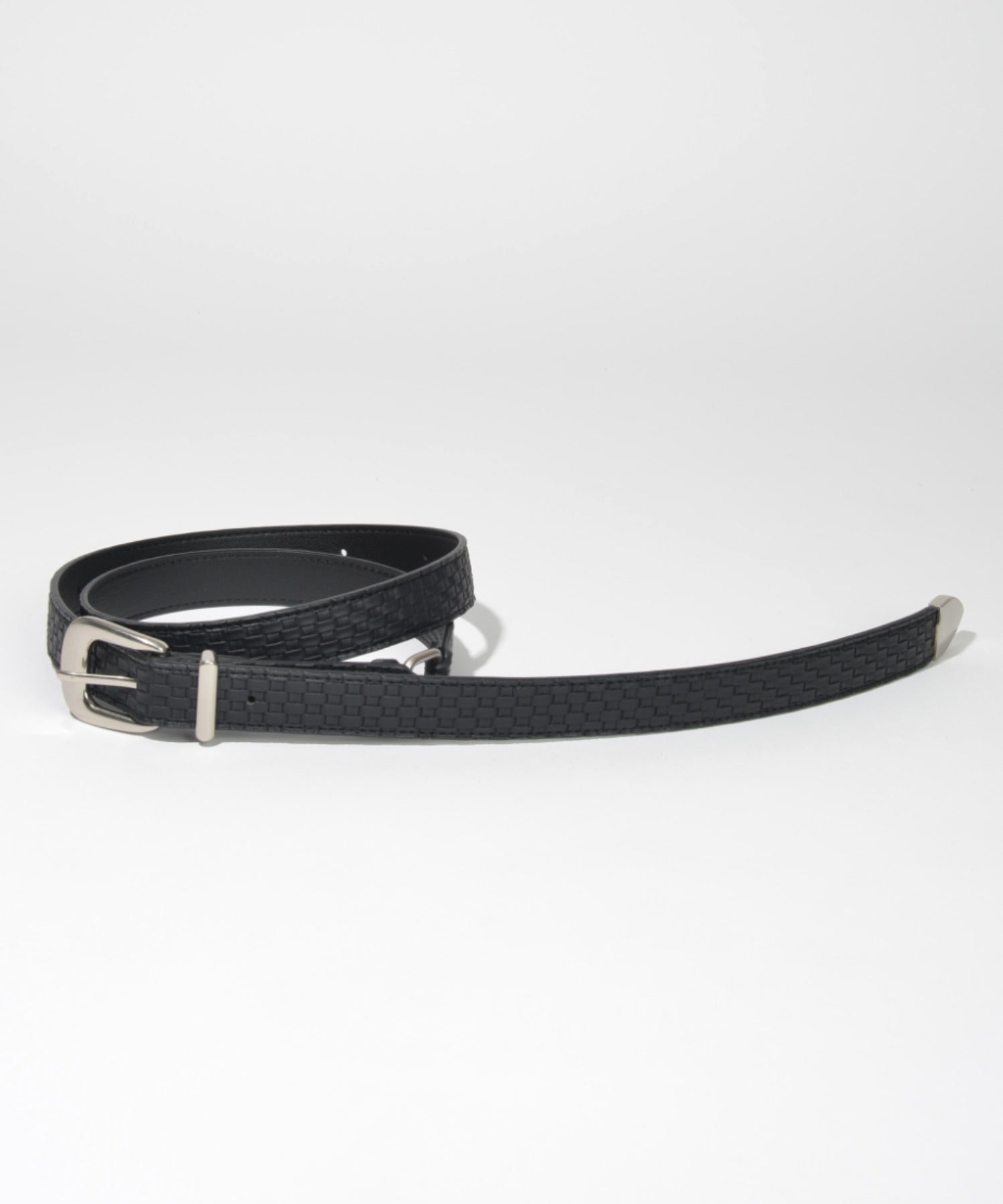 Long narrow emboss belt - mesh black