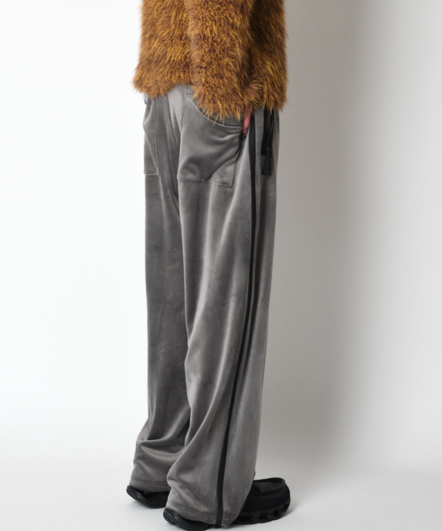 Velour barrel leg line pants - gray/bk