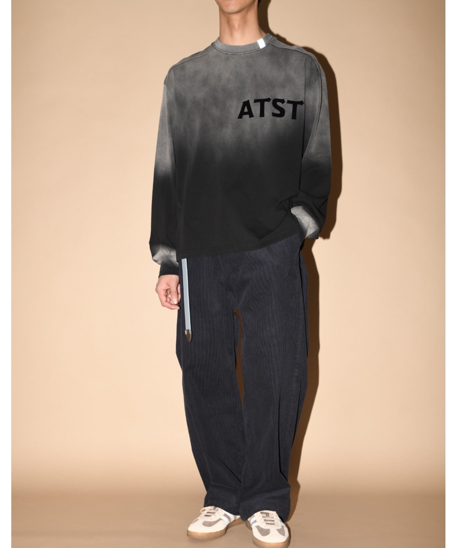 Sun faded Flocky print Sweat L/S T-shirt - black