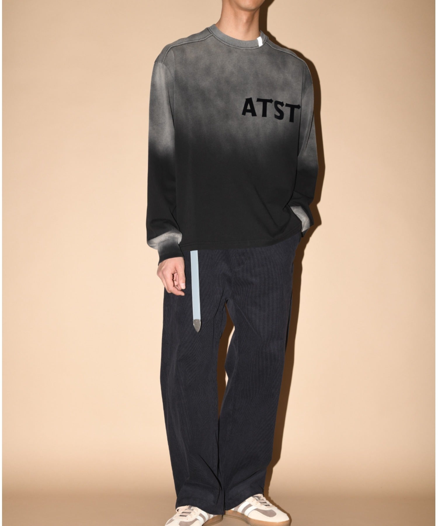 Sun faded Flocky print Sweat L/S T-shirt - black