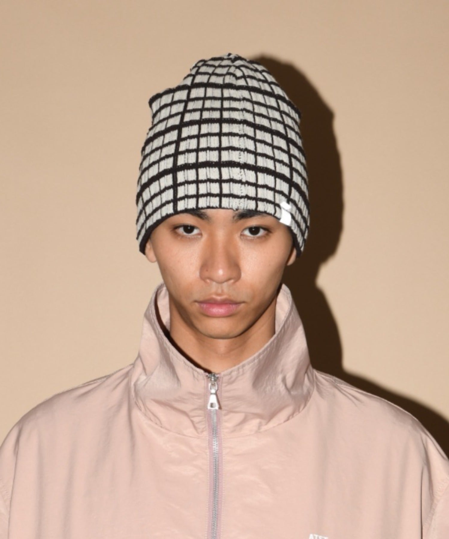 Graph check Knit Reversible Beanie - cream/brown