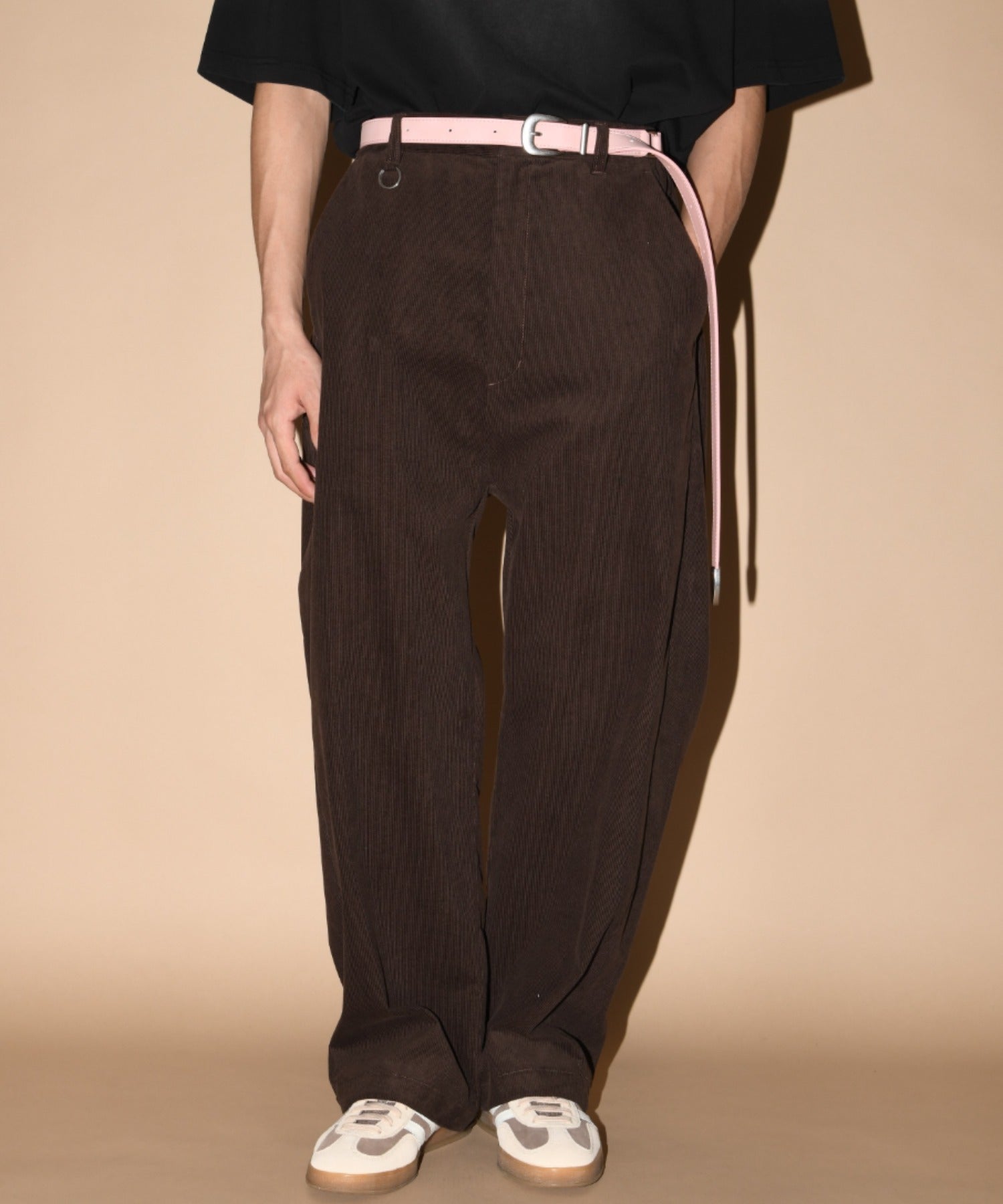 Corduroy Side-tuck Wide Pants- black