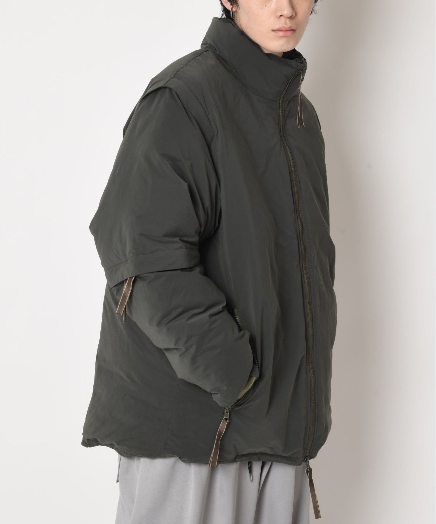 Extende puffer jacket - black