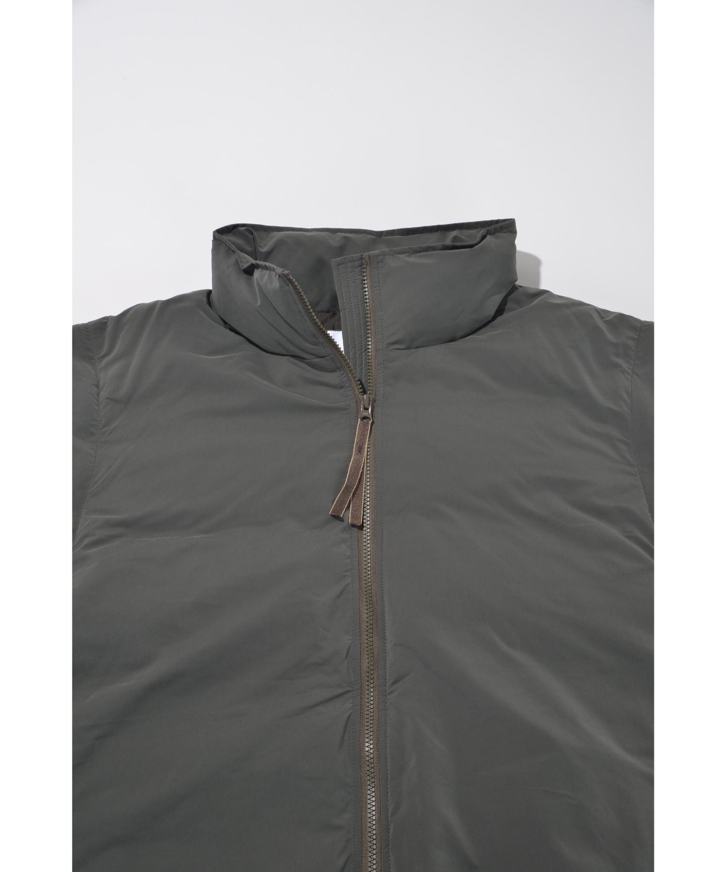 Extende puffer jacket - black