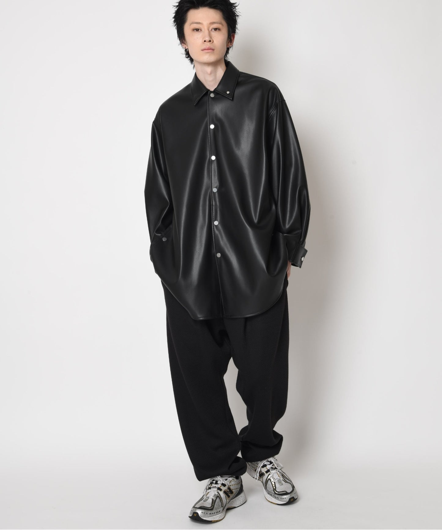 Outsider Shirt Jacket - neo leather black