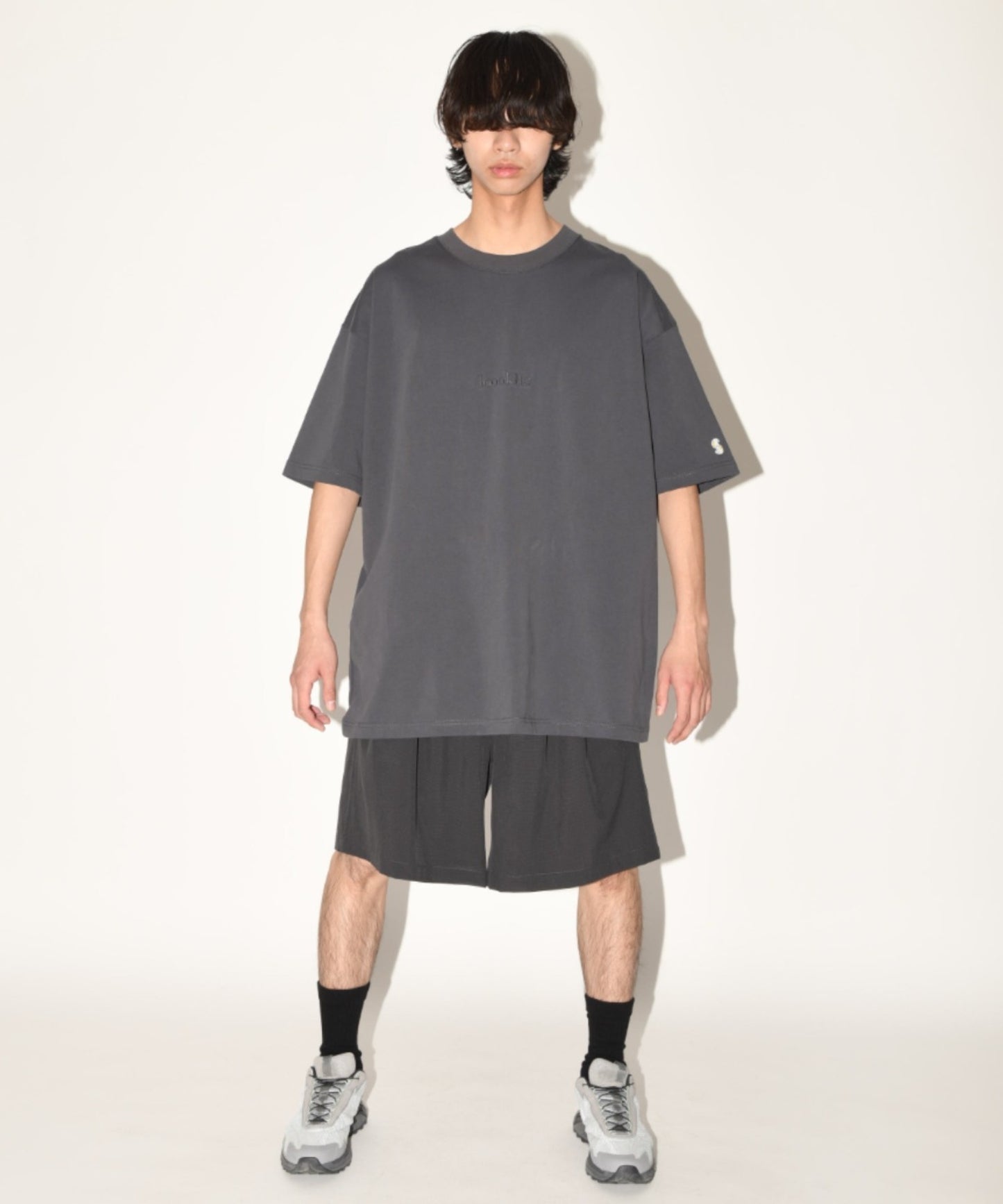 "Sound" S/S T-shirt - black