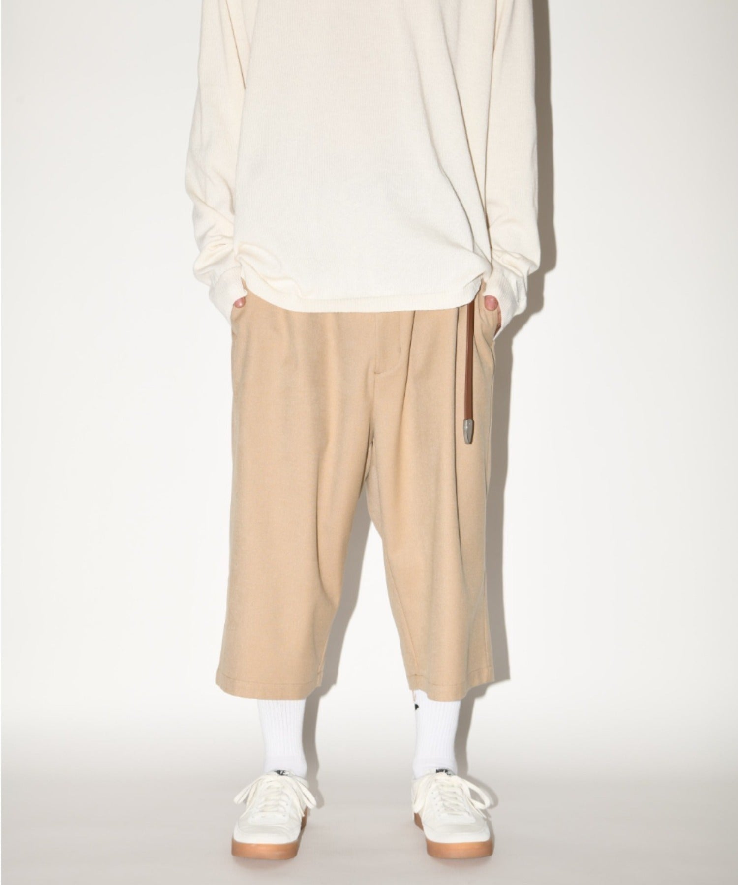 "emotional"High-socks - white