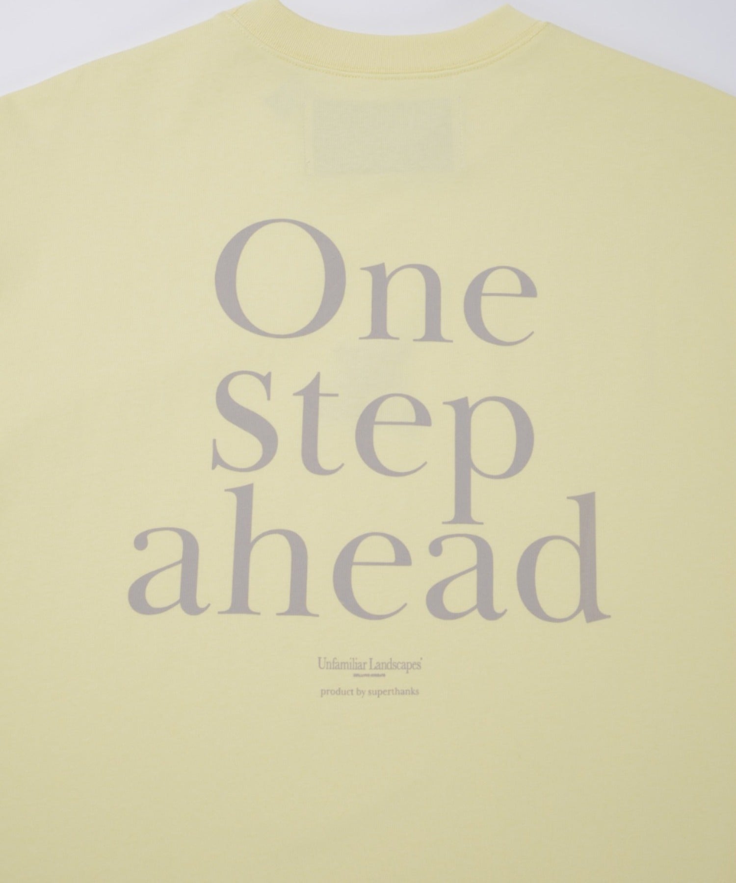 ”One step shead" S/S T-shirt - black