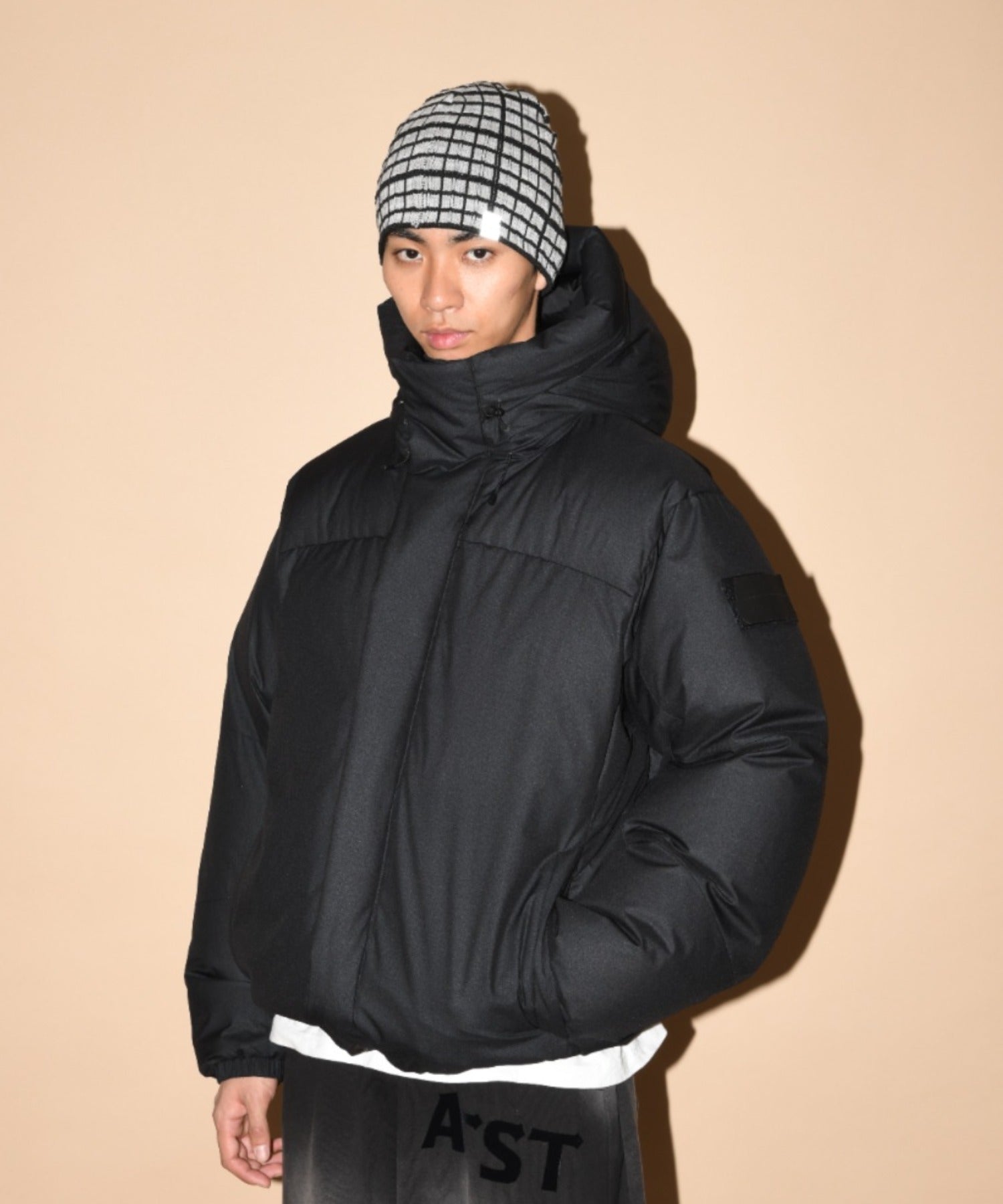 AOAP Collaboration Down Jacket - black