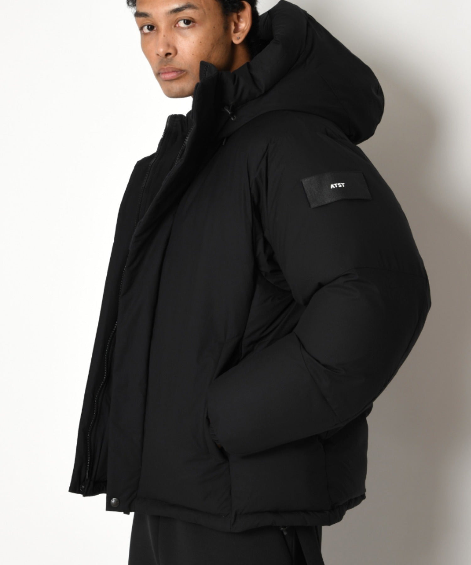 AOAP Collaboration Down Jacket - black
