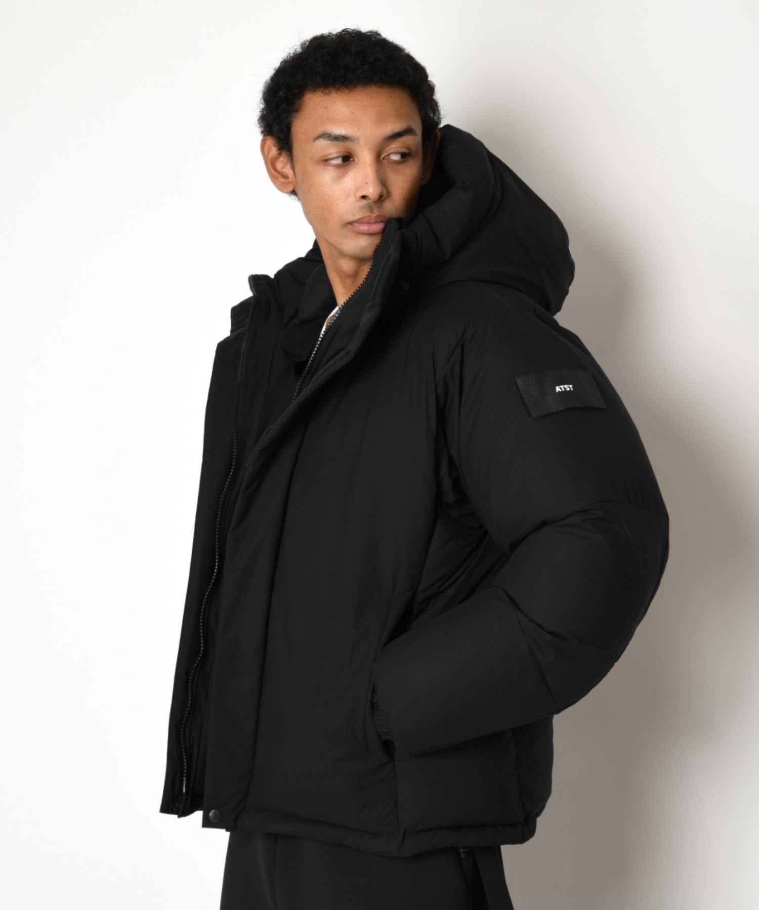 AOAP Collaboration Down Jacket - black
