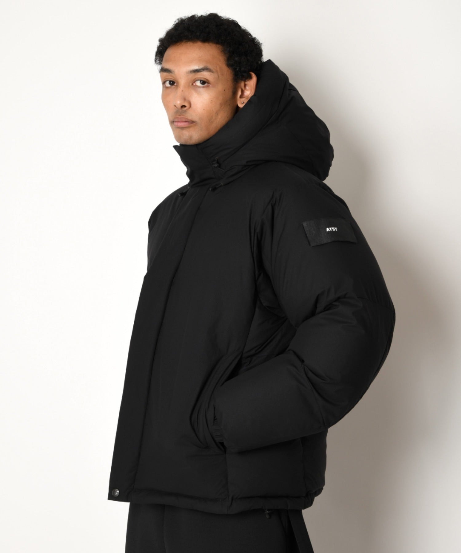 AOAP Collaboration Down Jacket - black