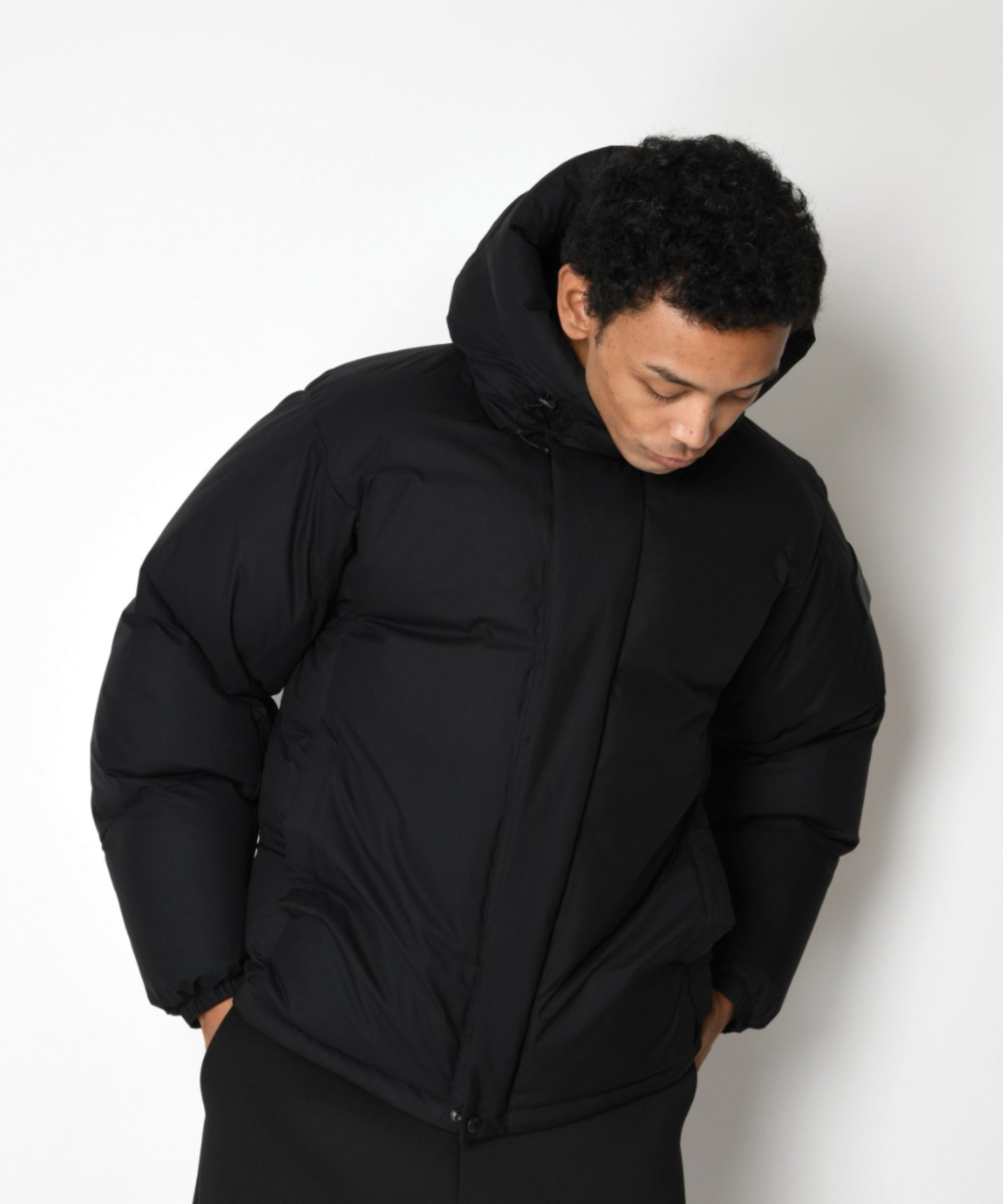 AOAP Collaboration Down Jacket - black