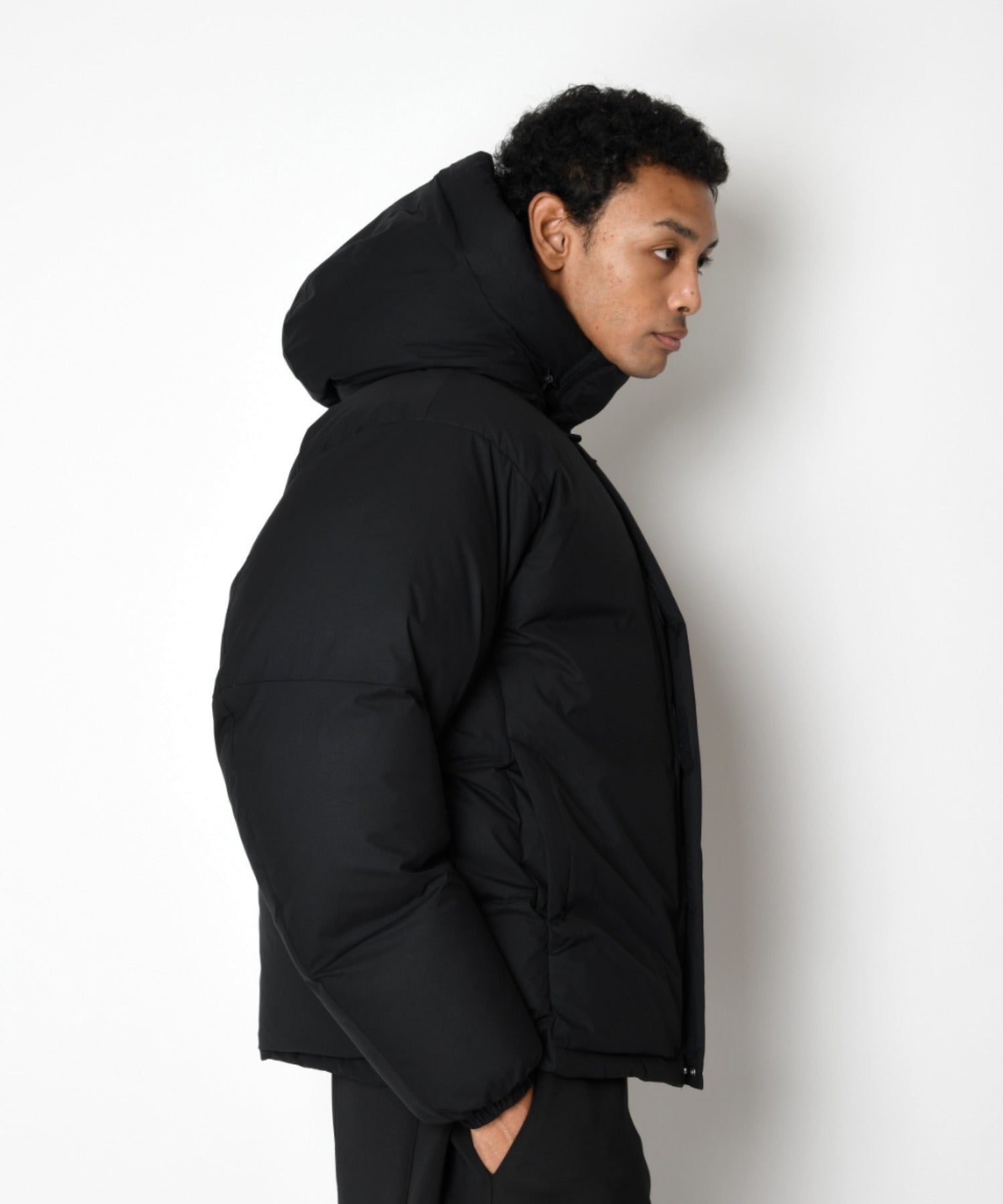 AOAP Collaboration Down Jacket - black