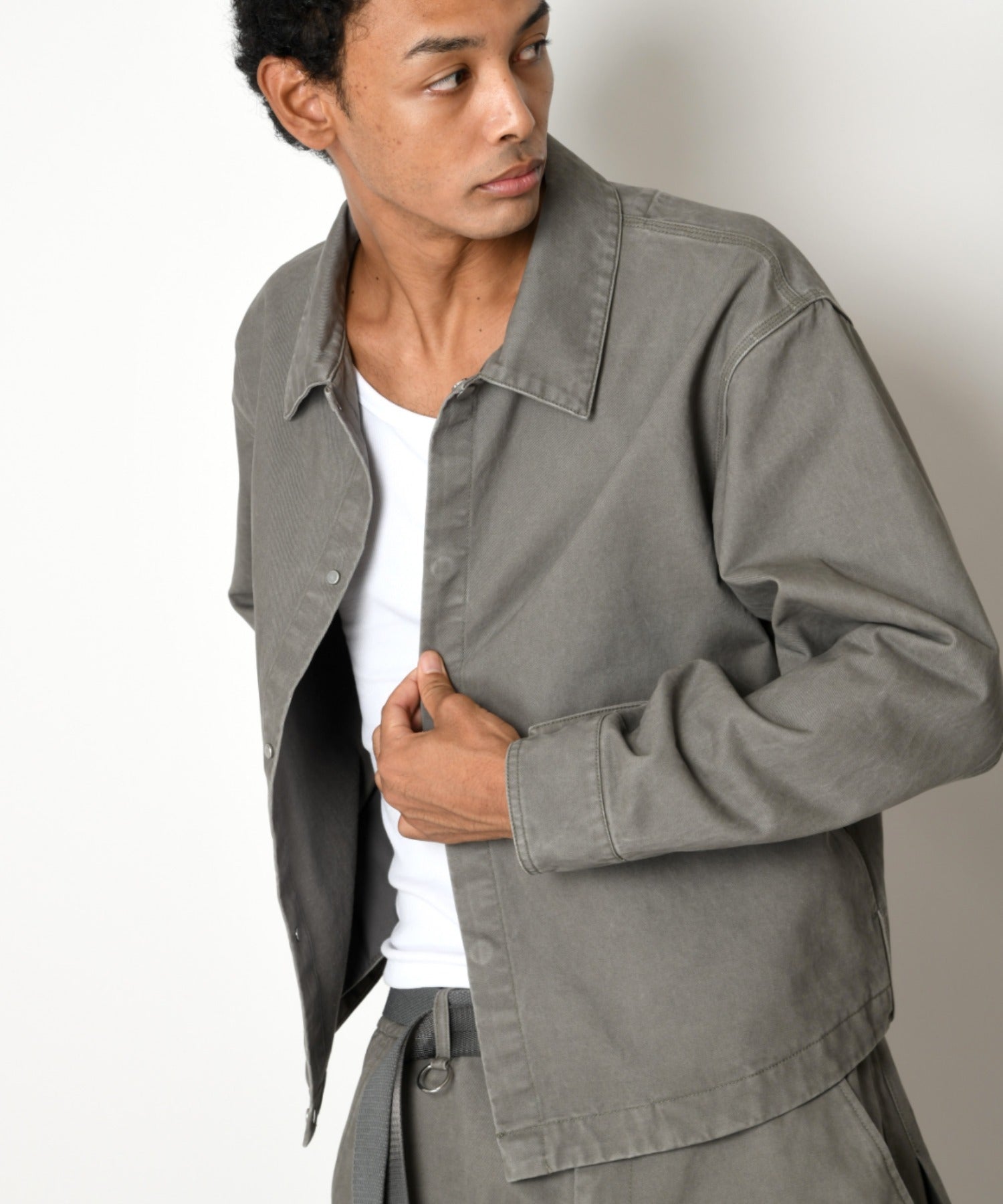 Pigment dyed Twill Shirt Jacket - black