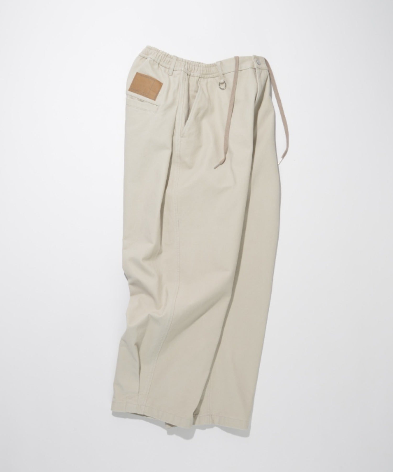 Pigment dyed Twill Side-tuck Wide Pants - ivory