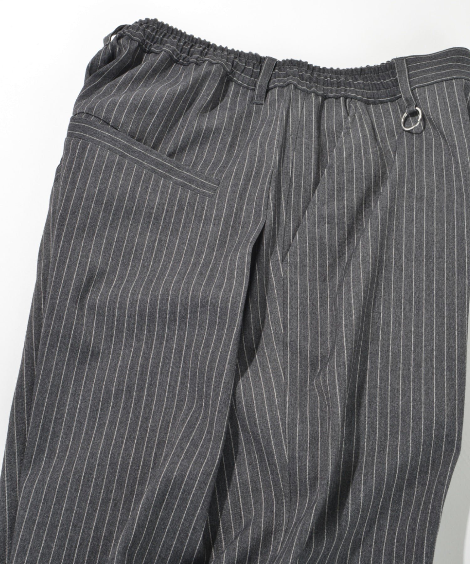 TR Pinstripe Side-tuck Wide Pants - gray/white