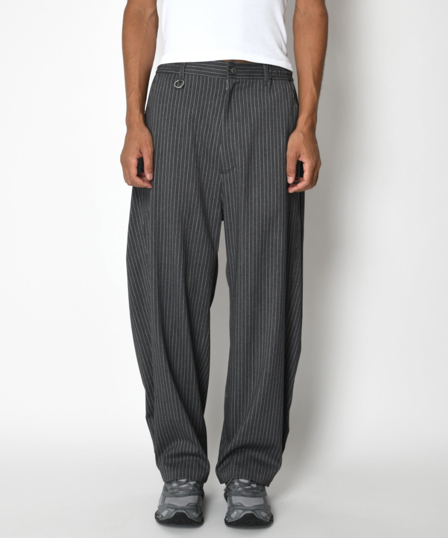 TR Pinstripe Side-tuck Wide Pants - gray/white