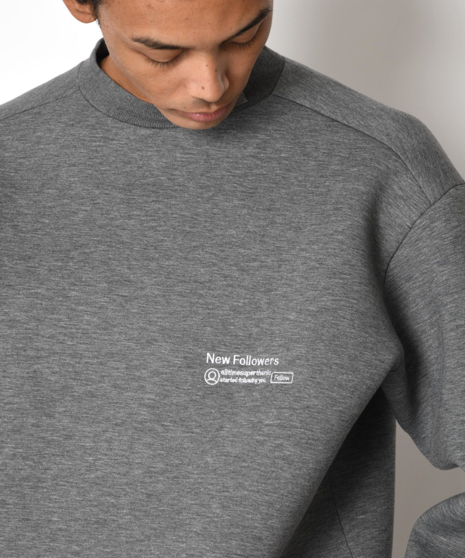 Double-knit Embroidery Crew-neck - ash c.gray