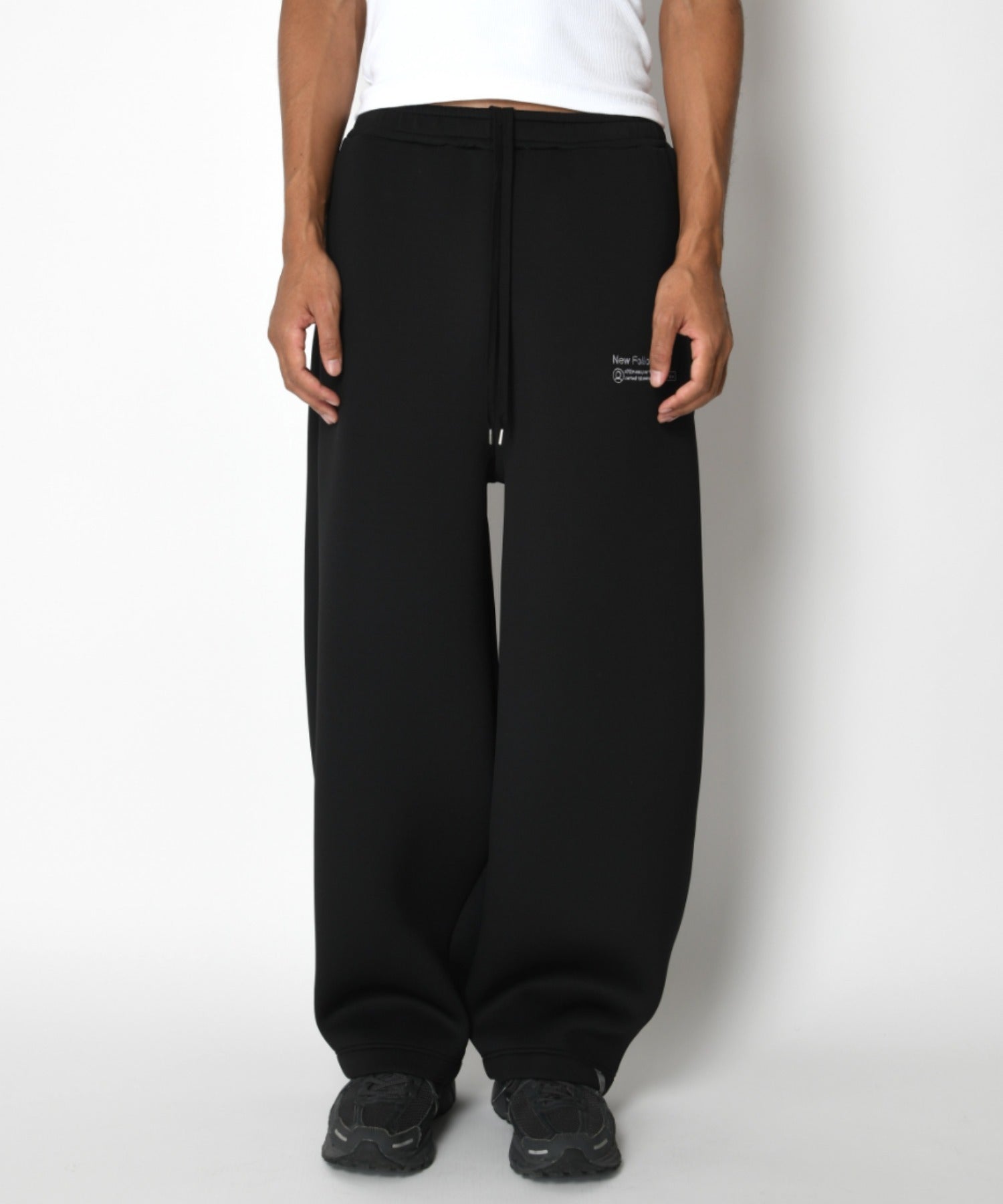 Double-knit Embroidery Side-tuck Wide Pants - ash c.gray