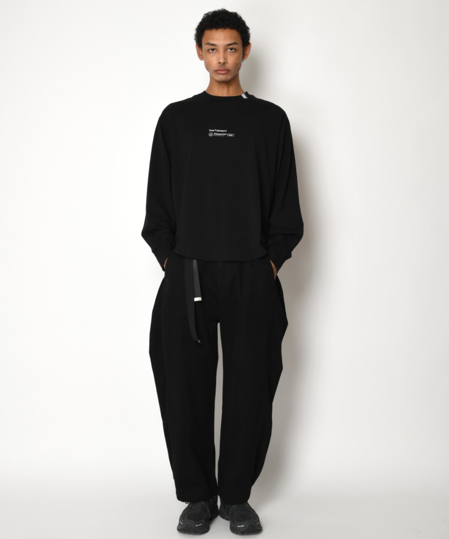 SBY Embroidery Refined L/S T-shirt - black