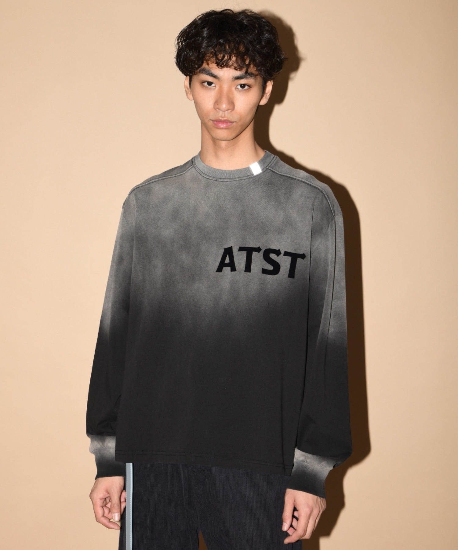 Sun faded Flocky print Sweat L/S T-shirt - black