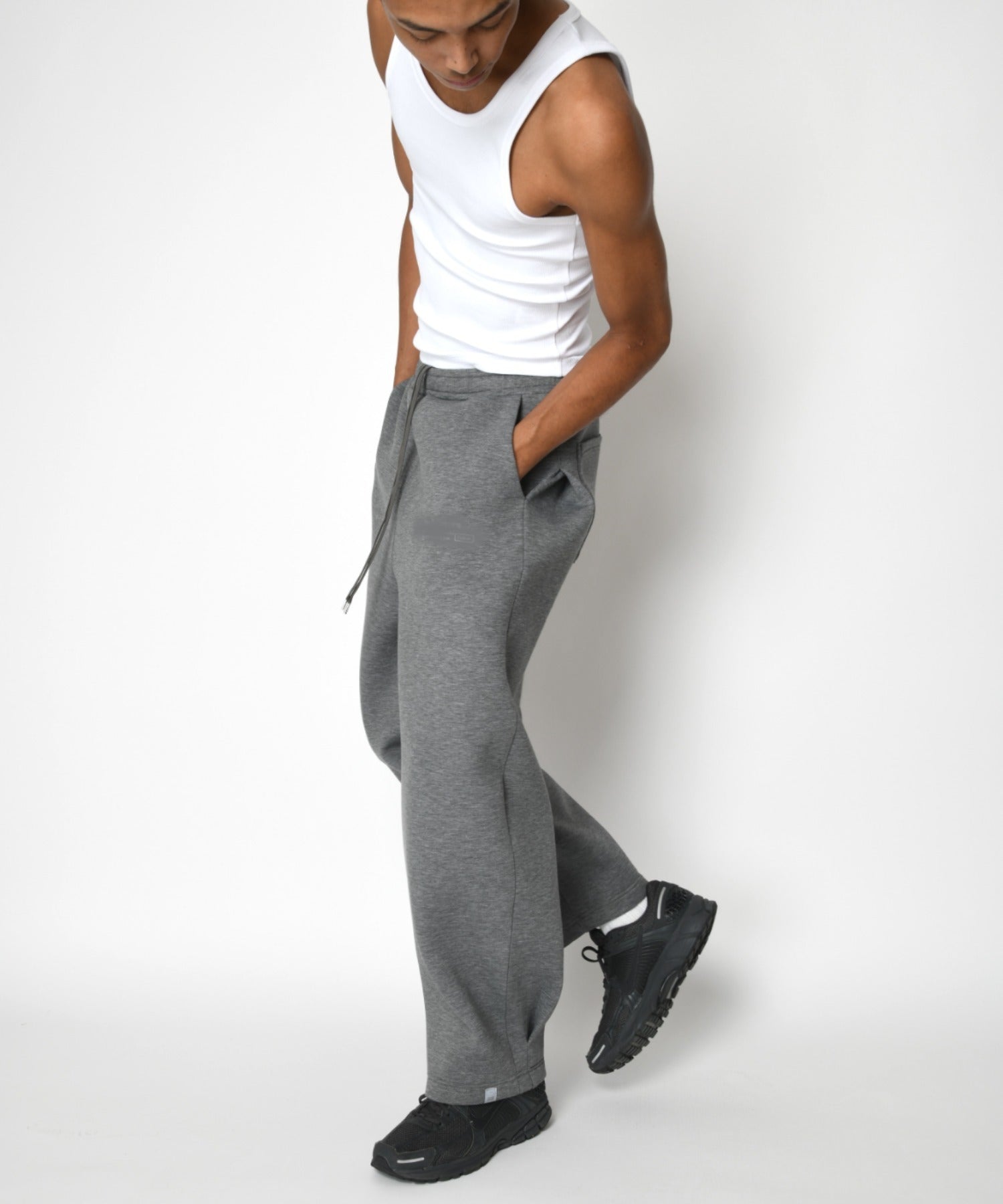 Double-knit Side-tuck Wide Pants （無地） - black