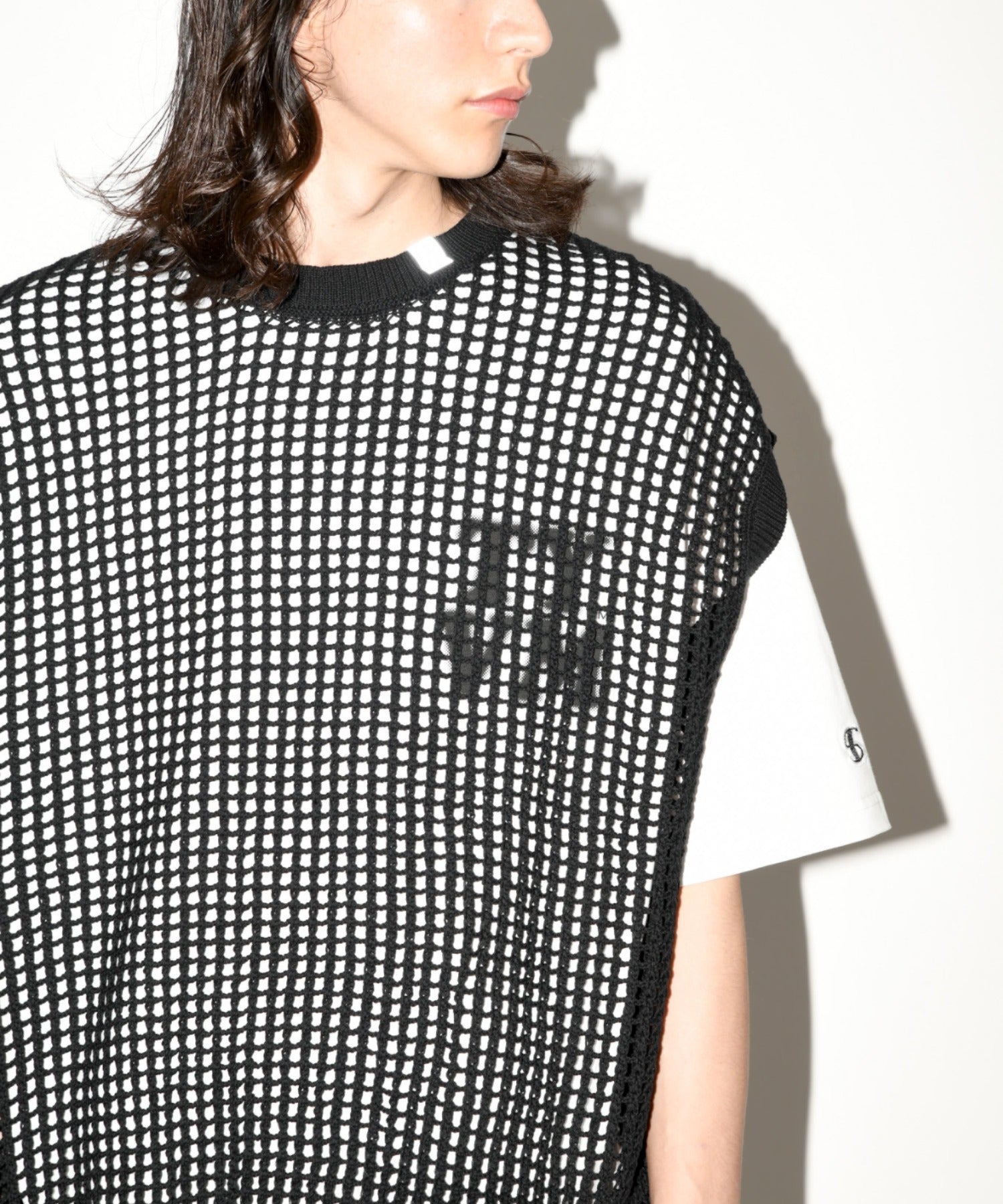 Mesh sleeveless - black