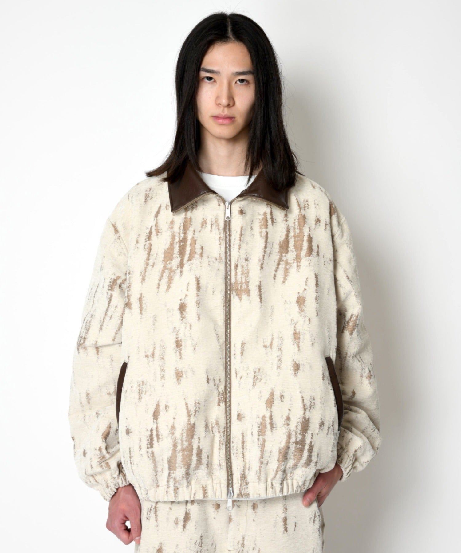 Damage jacquard stand-collar zip blouson - ivory / beige