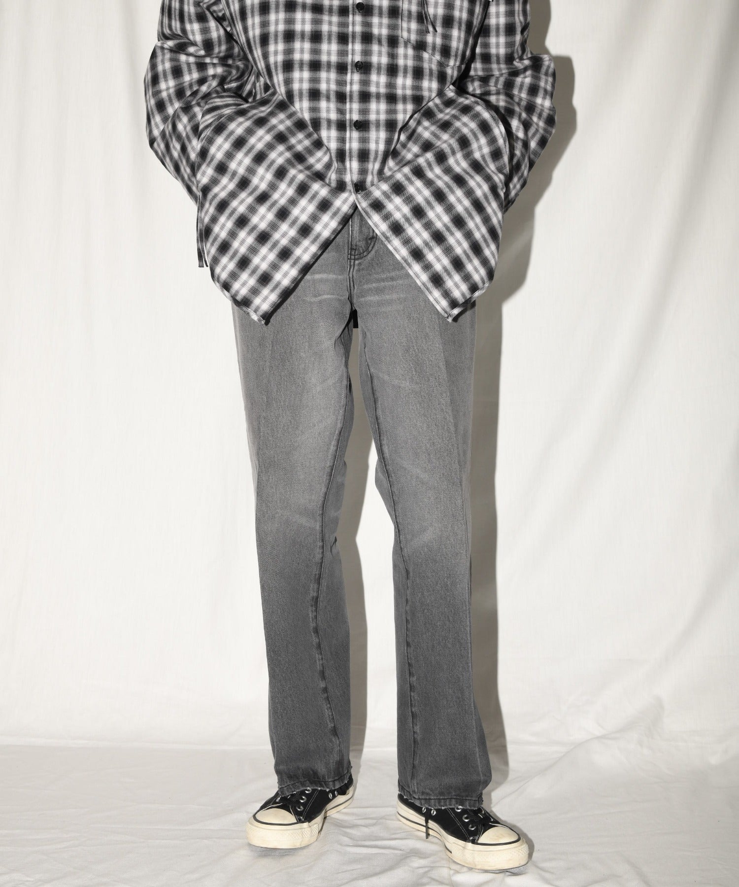 Washed flared denim trousers - wash black