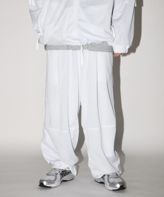 Technical mesh over trousers - white